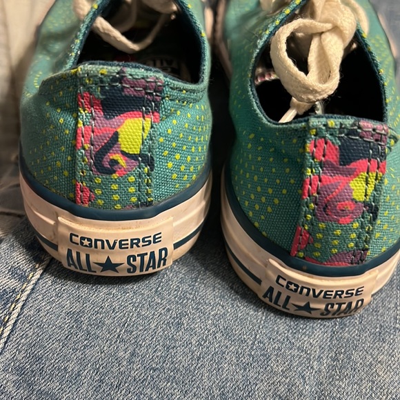 Converse EUC girls shoe size 13 - Picture 4 of 8